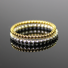 Lade das Bild in den Galerie-Viewer, Mini Kugelring Gelbgold