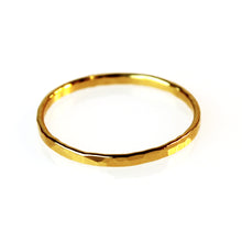 Lade das Bild in den Galerie-Viewer, Geschmiedeter Ring Gelbgold